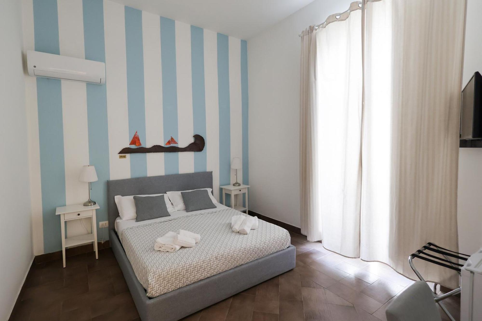 Boutique Toledo Hotel Naples Exterior photo